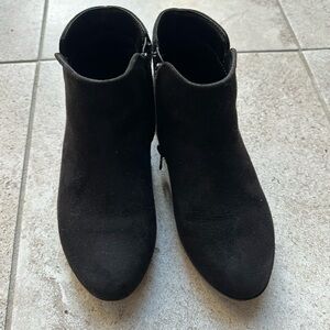 Cat & Jack Classic Black Ankle Booties